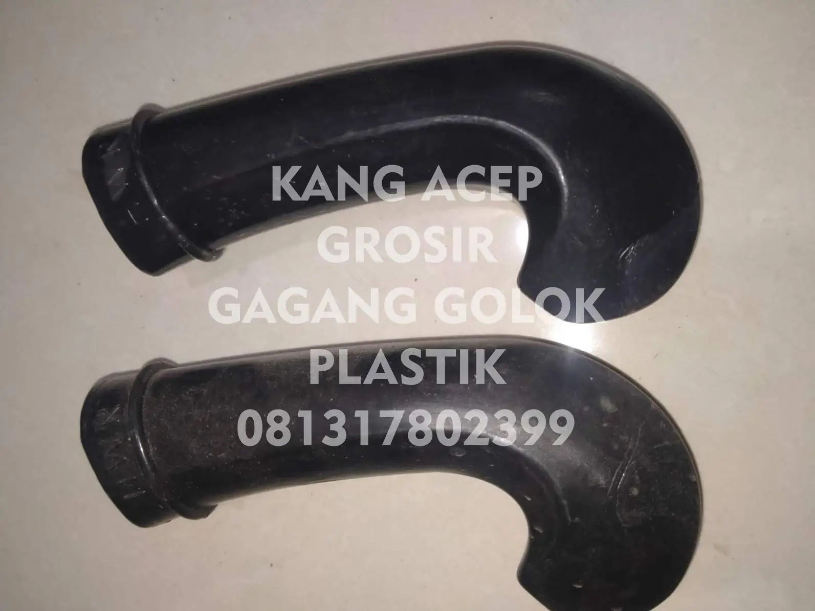 Jual Grosir Gagang Golok Plastik di Karawang Model Polos Bengkok Hitam